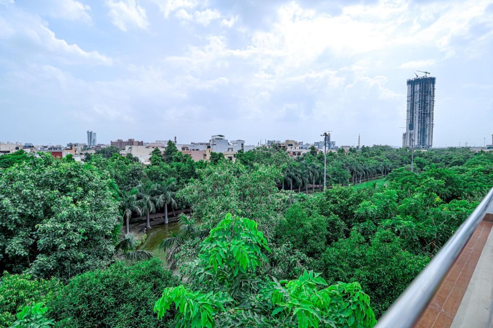 Ahuja Residency Noida Apartment Exterior photo